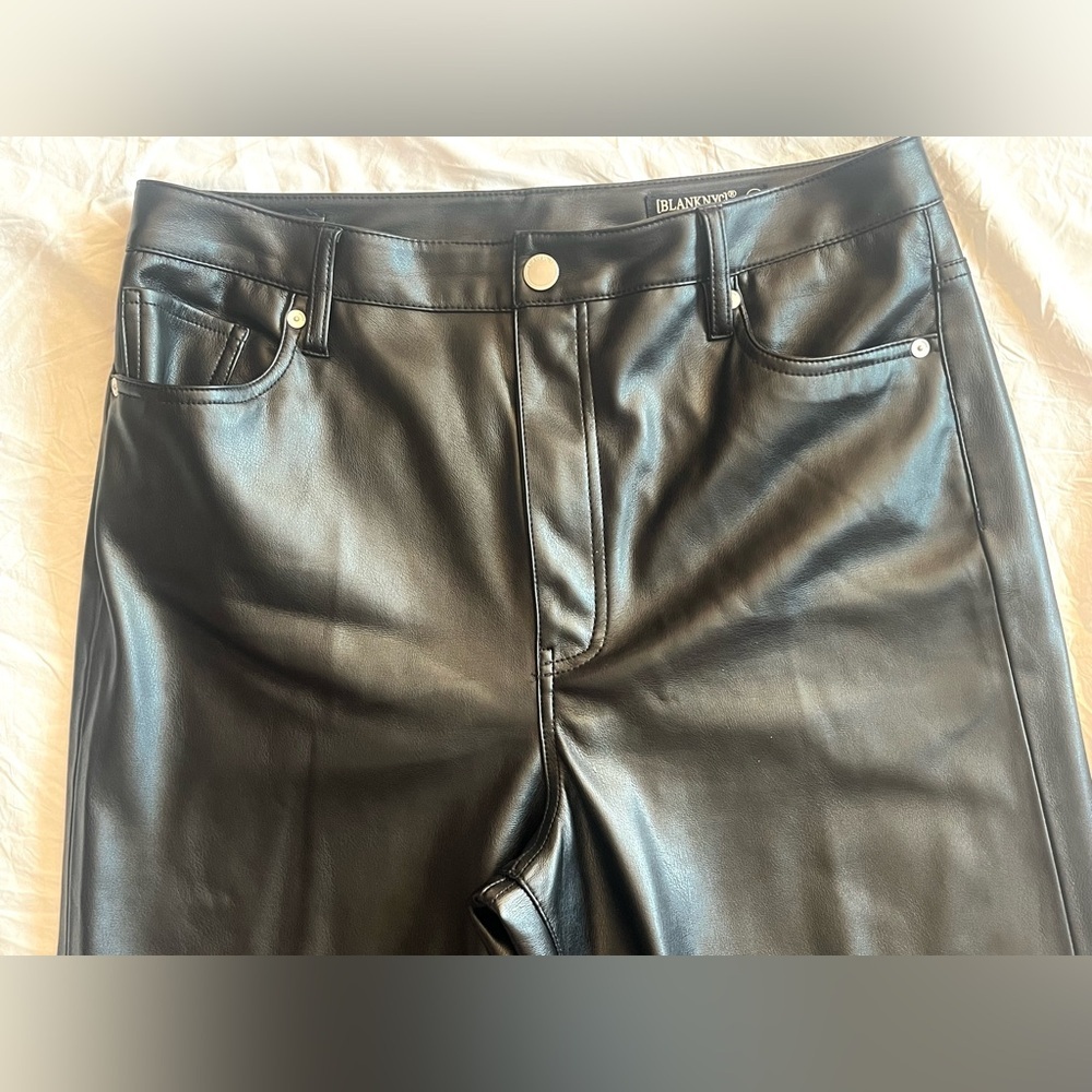 Blank NYC Black Faux Leather The Franklin Ribcage Wide-Leg Pants Size 30 - Picture 3 of 16